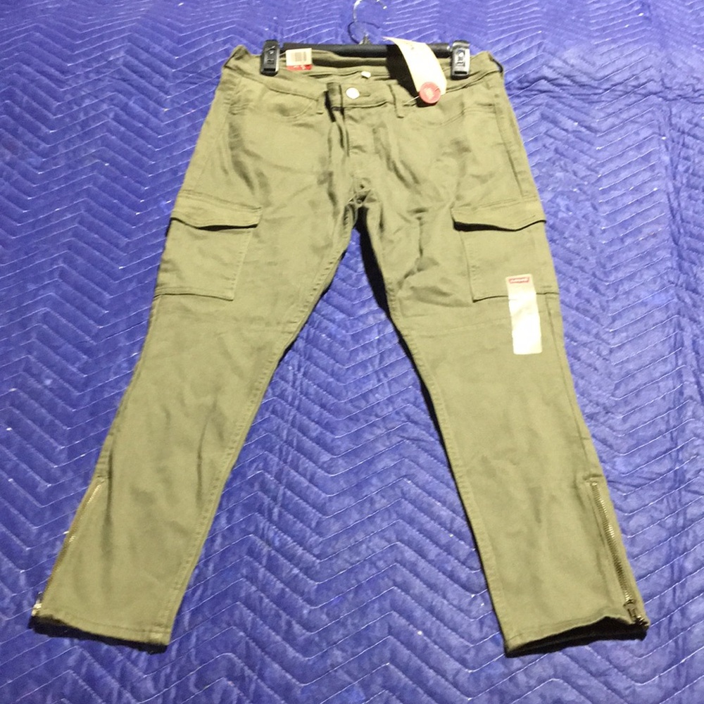 Levi’s 711 ankle skinny zipper ankle